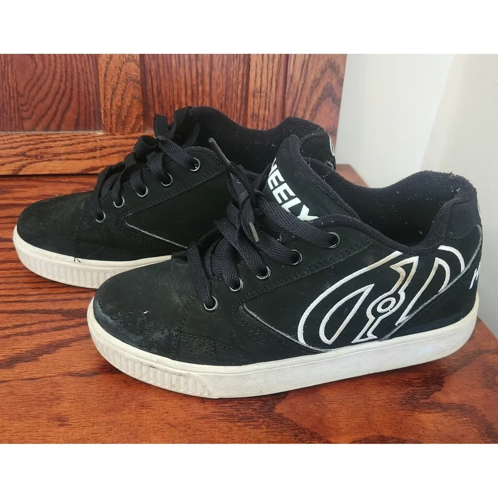Heelys Boys Propel 2.0 Size Youth Size 5 Skate‎ Sneakers Shoes Black White